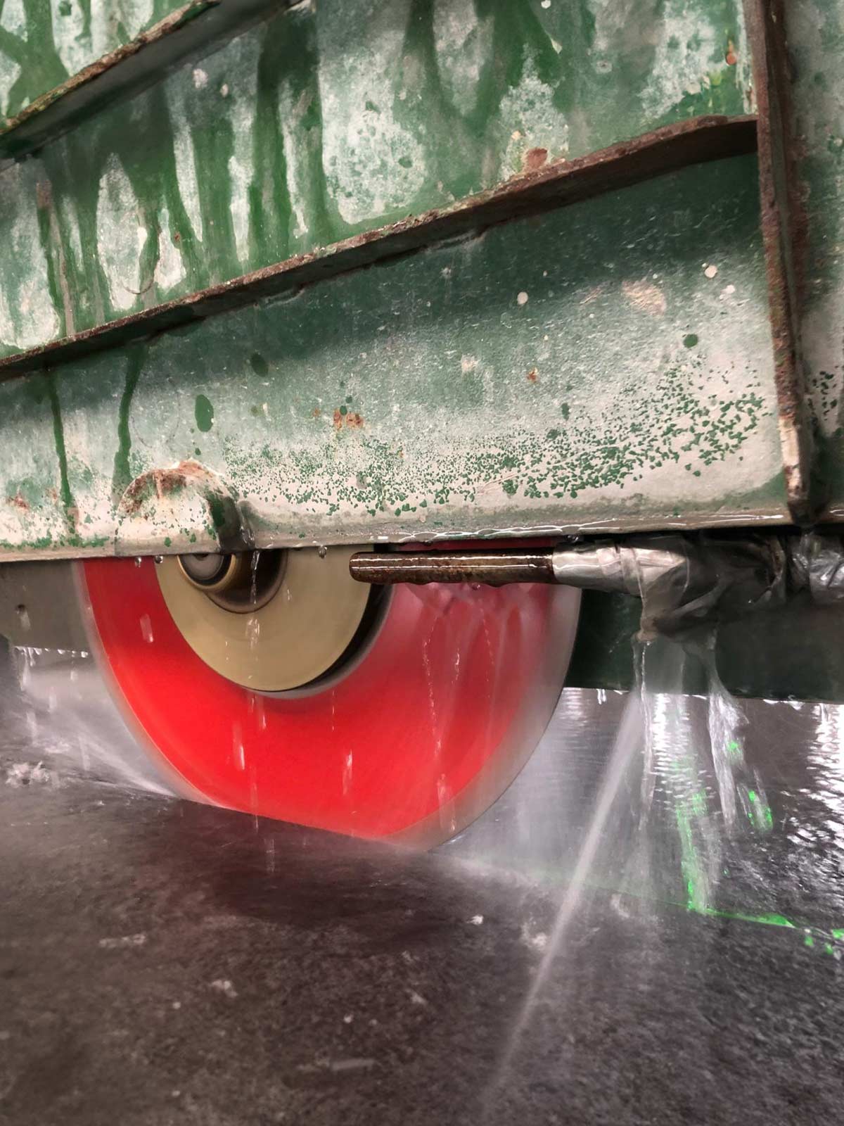 Linas Speis und Trank Kreissäge